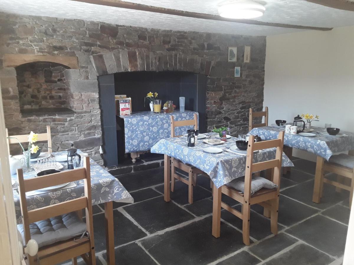 Sharlands Farm Bed And Breakfast Bude Exterior foto